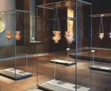 ساخت ویترین‌هایی برای محافظت از آثار تاریخی در موزه ها