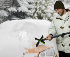 ابزاری برای پاک نمودن برف روی اتومبیل